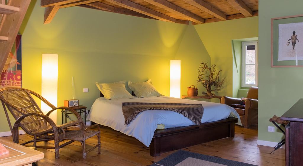 Les Petites Vosges Bed and Breakfast Bagnères-de-Bigorre Quarto foto