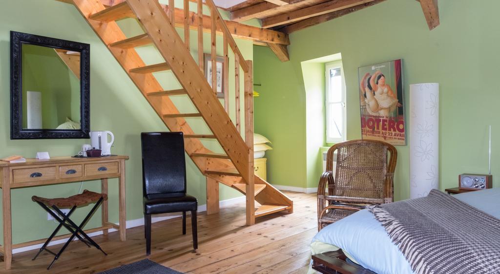 Les Petites Vosges Bed and Breakfast Bagnères-de-Bigorre Quarto foto
