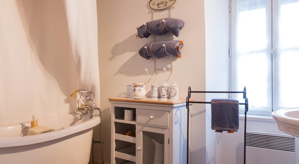 Les Petites Vosges Bed and Breakfast Bagnères-de-Bigorre Quarto foto